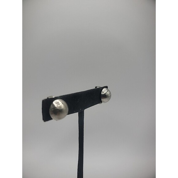 Vintage Earrings Clip On Silver Tone Round Textured Jewelry Costume - Picture 7 of 16